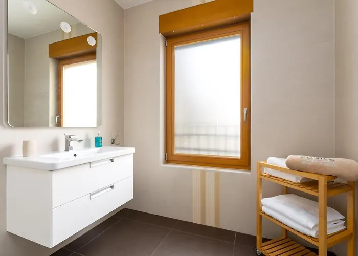 アパート Povile Suites ポヴィレ