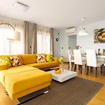 Povile Suites * פובילה
