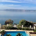 Povile Suites פובילה