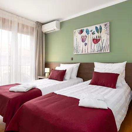 Povile Suites דירה